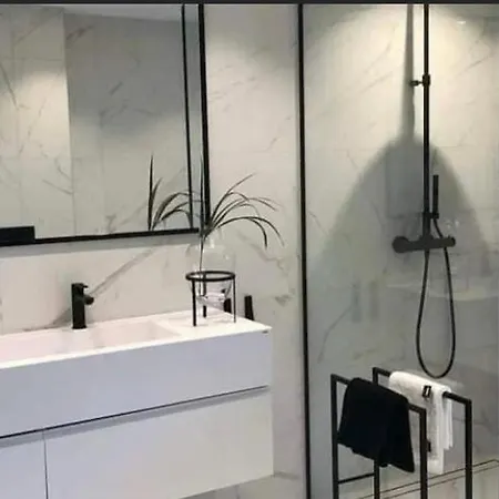 Hanza Tower 2bdr With Sauna & Pool & Jacuzzi *